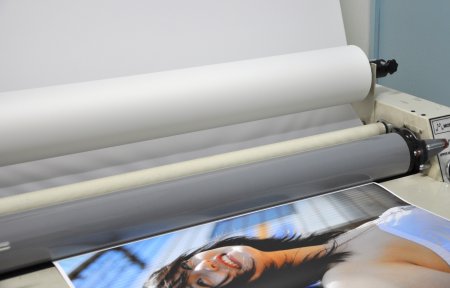 PLASTIFICIRANJE POTISKANIH in ostalih MATERIALOV